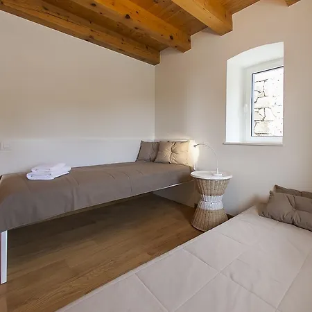 Villa Ella