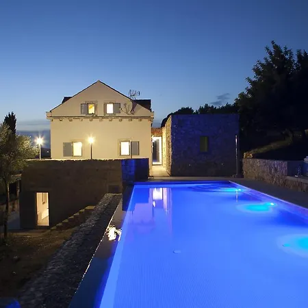 Villa Ella